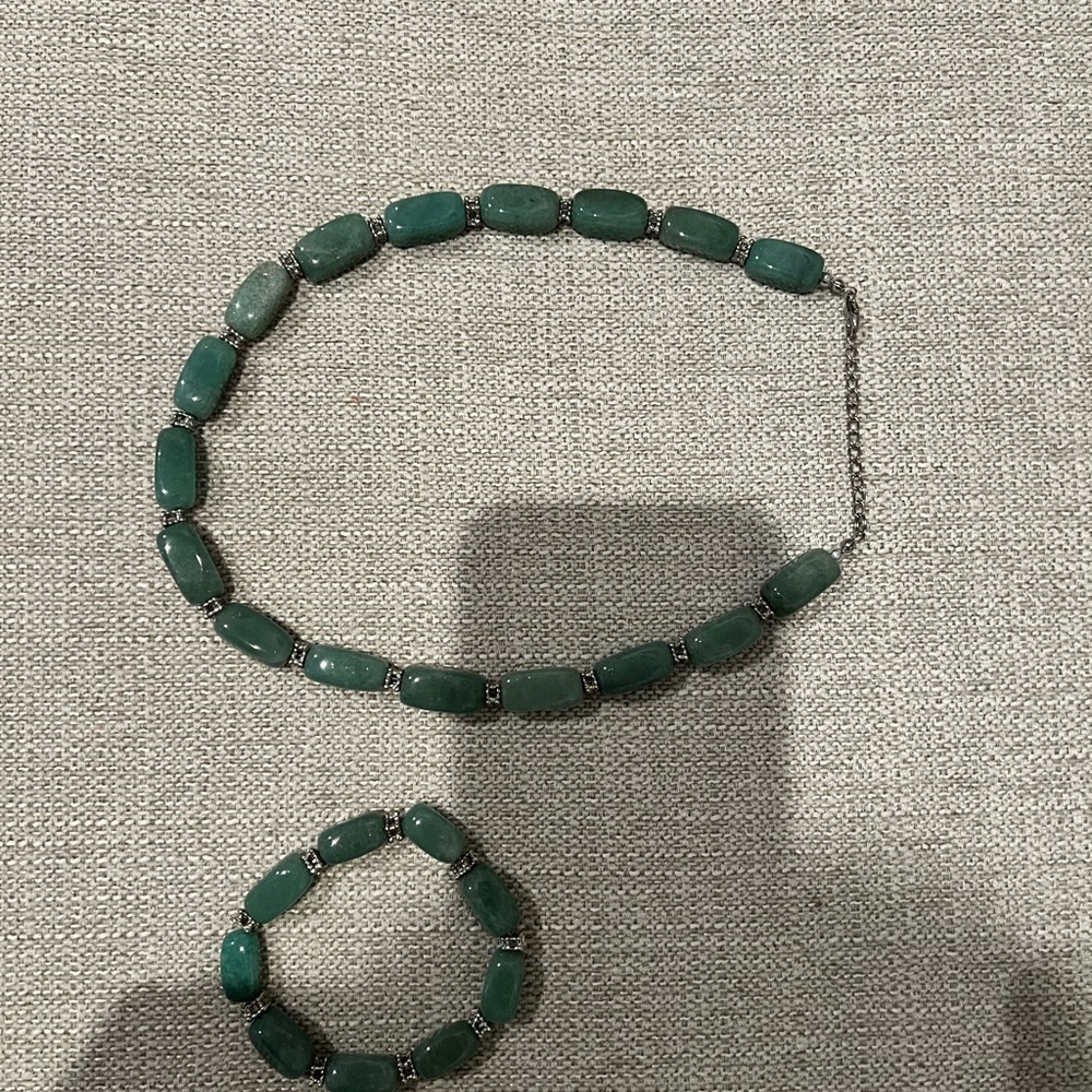 Jade Gem Necklace and Bracelet Set